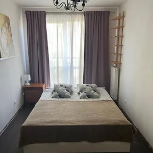 https://apartament-swiderska-113b.warsawhotelspoland.com